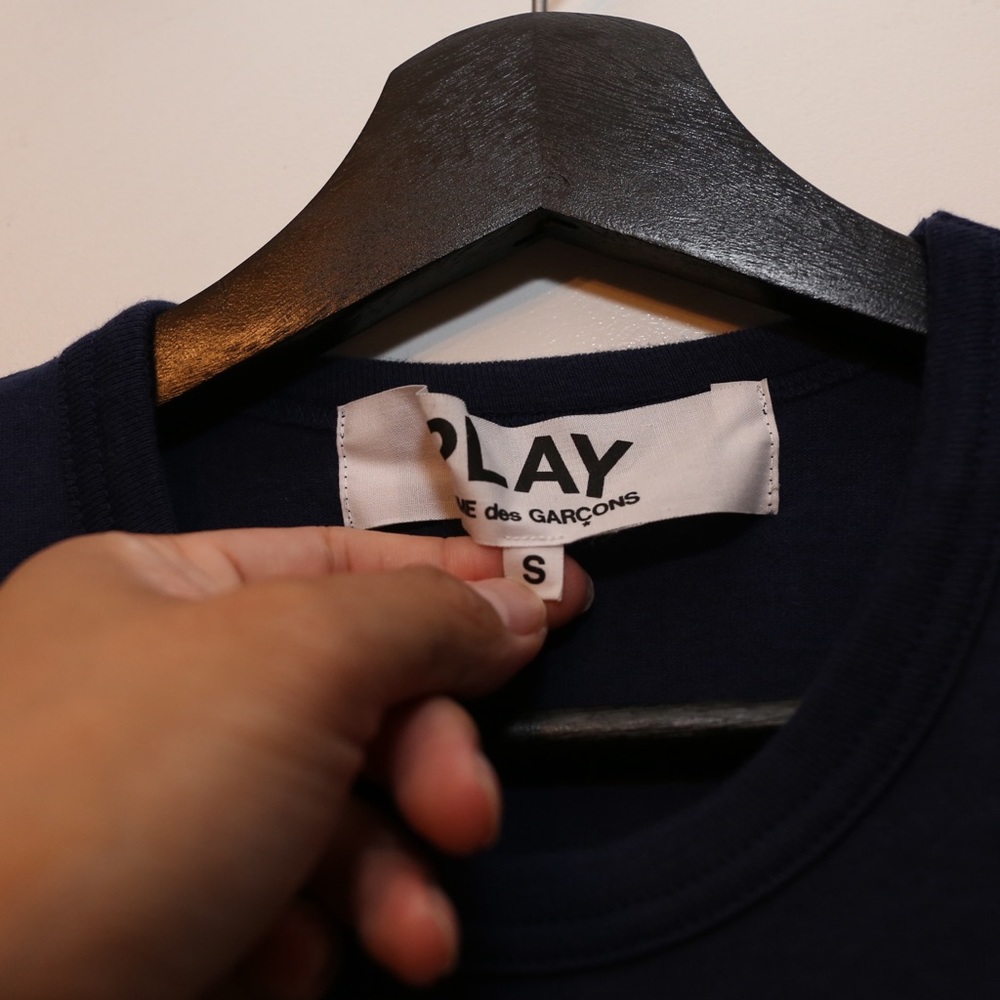 Comme Des Garcons PLAY Navy Shirt - Picture 3 of 5